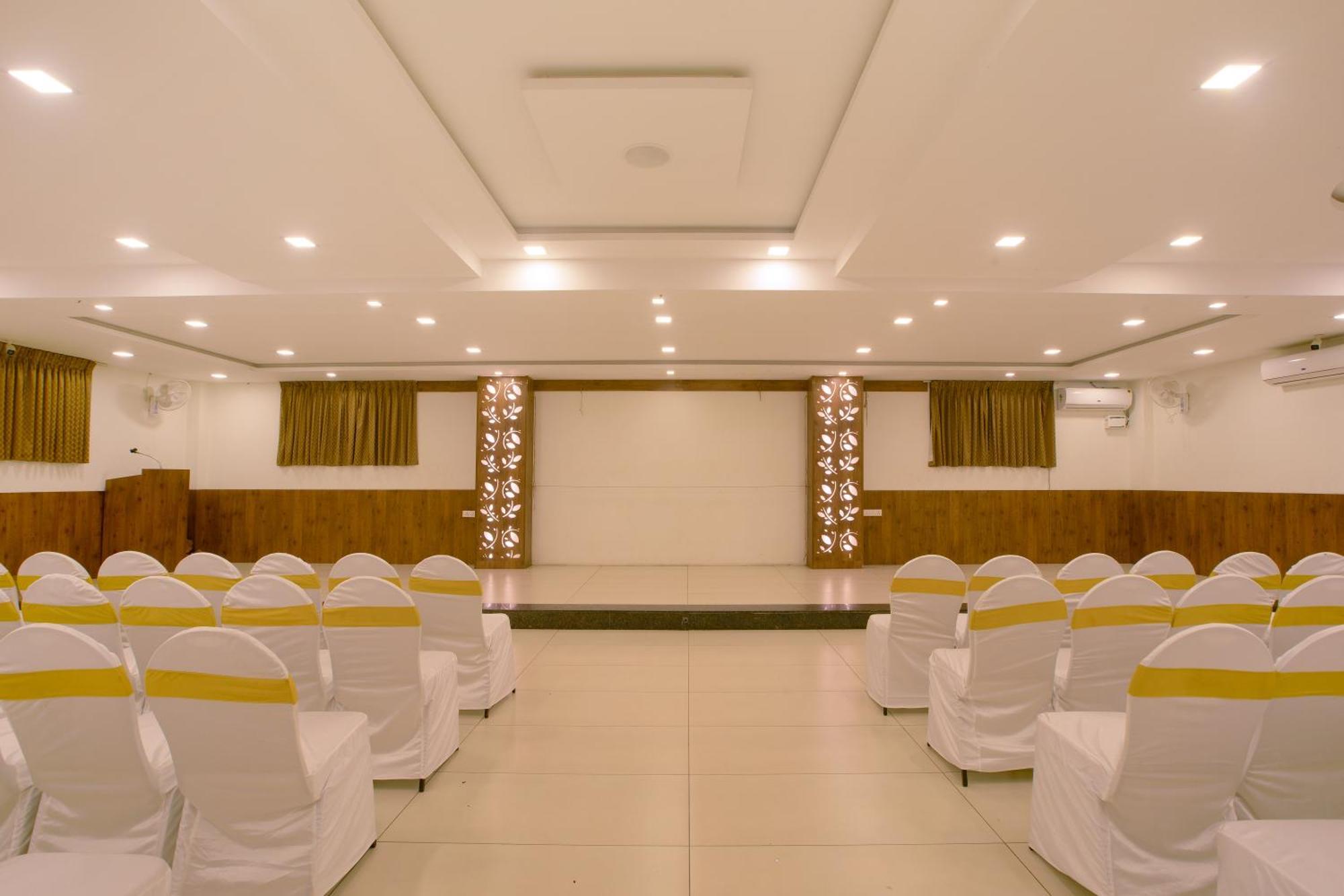 Hotel Manjhi Residency Tiruchirappalli Exterior foto